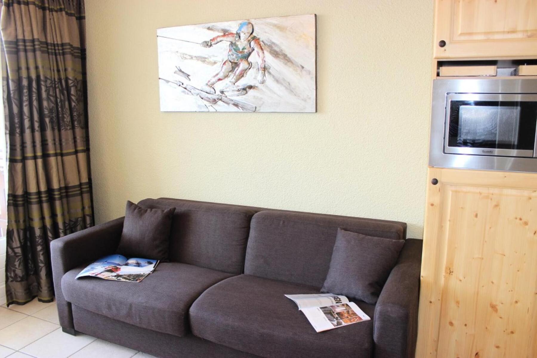Eterlous - Pour 4 Personnes 33 Appartement