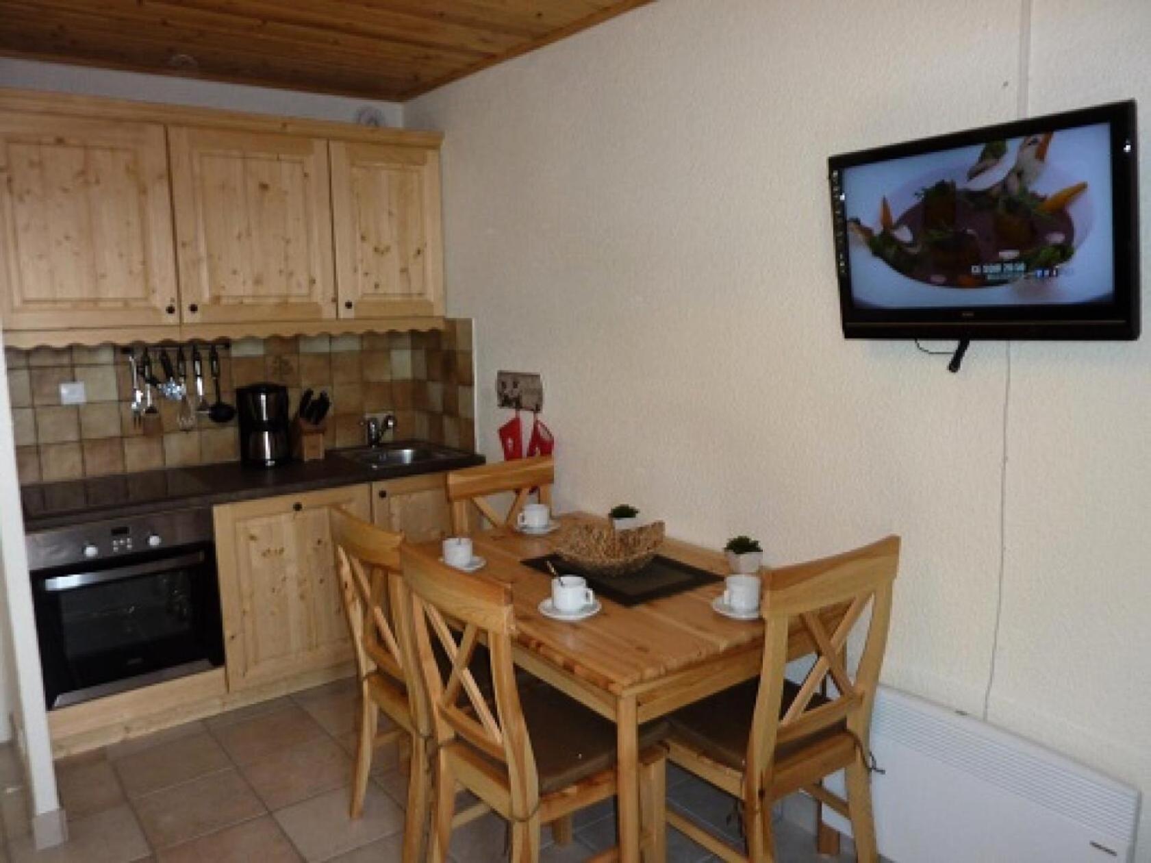 Eterlous - Pour 4 Personnes 33 Val Thorens